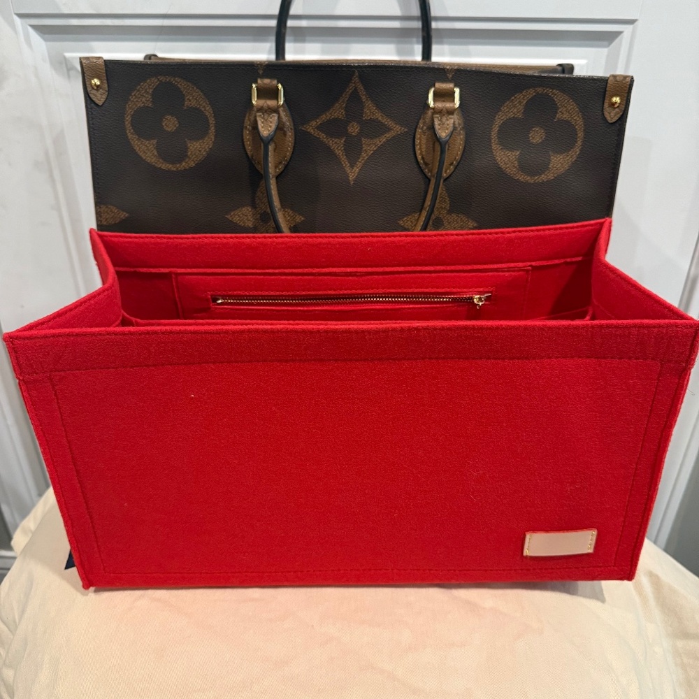 Authentic Louis Vuitton ONTHEGO GM - Picture 8 of 10